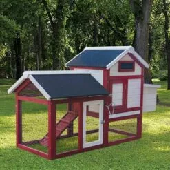 Poulailler 2 Poules (petit) Bois Avec Pondoir Et Enclos 152 X 62 X 92 Cm PREMIUM, 2 Portes Verrouillables, Imperméable, Nettoyage Facile - De BRAST