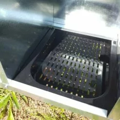 POULAILLER DIRECT Pondoir Poule Extérieur En Métal 4 Nichoirs - Gaun -Poulailler et élevage de la basse-cour Soldes Magasin 31026218 5