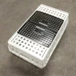 POULAILLER DIRECT Cage De Transport Volaille Conique 80x50x30cm 1 Porte Noire Et Blanche - Blanc