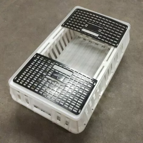 POULAILLER DIRECT Cage De Transport Volaille Conique 80x50x30cm 1 Porte Noire Et Blanche - Blanc 2 POULAILLER DIRECT Cage De Transport Volaille Conique 80x50x30cm 1 Porte Noire Et Blanche - Blanc – Image 2