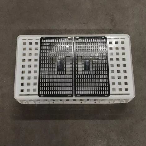 POULAILLER DIRECT Cage De Transport Volaille Conique 80x50x30cm 1 Porte Noire Et Blanche - Blanc 5 POULAILLER DIRECT Cage De Transport Volaille Conique 80x50x30cm 1 Porte Noire Et Blanche - Blanc – Image 5